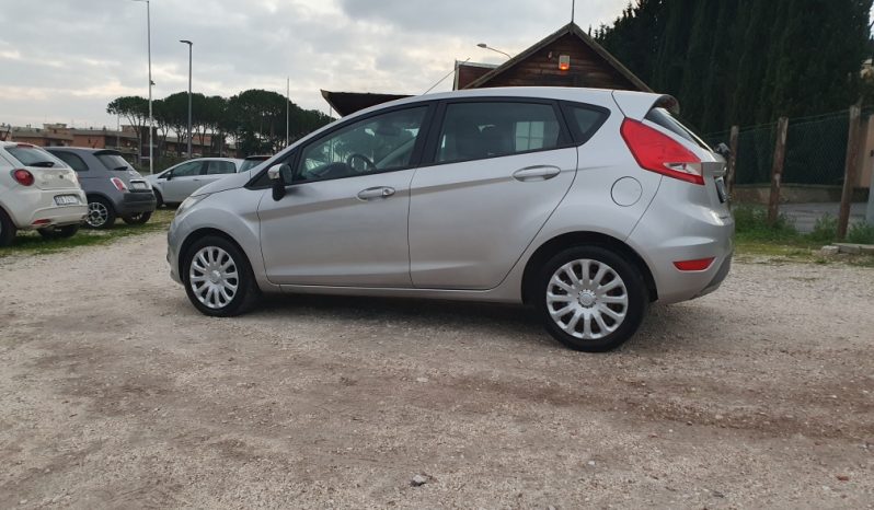 FORD FIESTA 1.2 16V BENZINA 2011 pieno