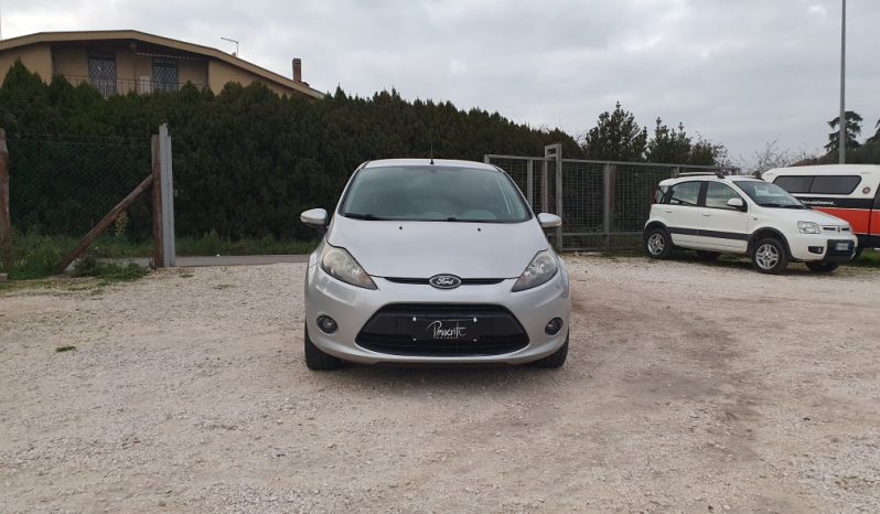 FORD FIESTA 1.2 16V BENZINA 2011 pieno