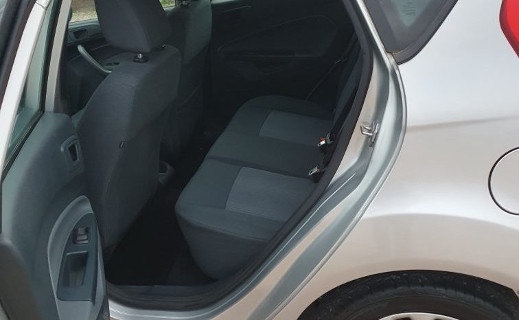 FORD FIESTA 1.2 16V BENZINA 2011 pieno