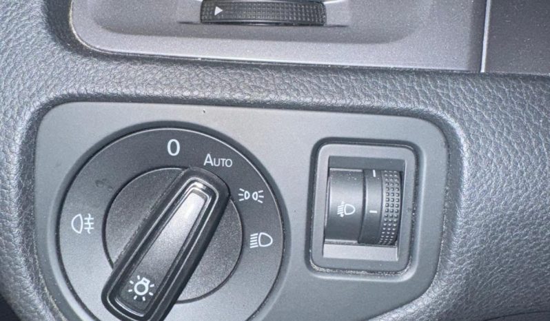 VOLKSWAGEN GOLF 7 1.6 TDI CONFORTLINE *NEOPAT., NAVI, PARK ASSISTANCE pieno