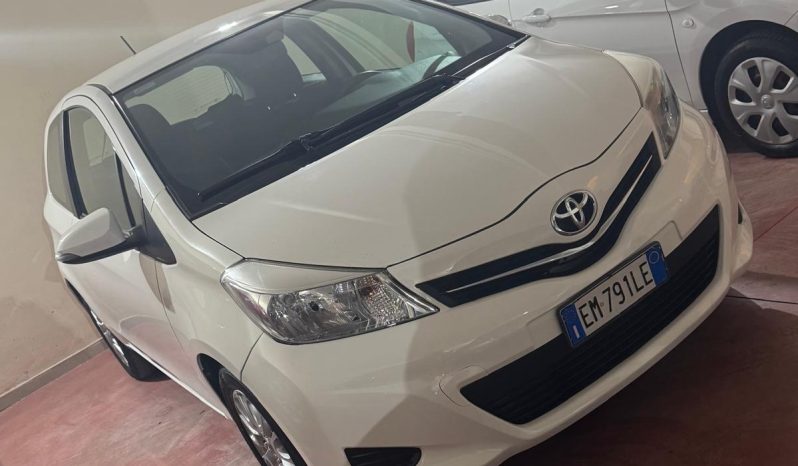TOYOTA YARIS 1.0 VVT-i BENZINA 70 cv BLUETOOTH + RETROCAMERA pieno
